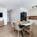 Appartement Terra - Comfort With Garden, Terrace & Free Parking