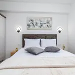 Appartement Terra - Comfort With Garden, Terrace & Free Parking Trogir
