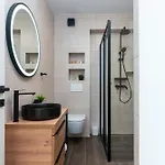 Appartement Terra - Comfort With Garden, Terrace & Free Parking Trogir