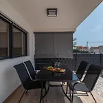 Terra - Comfort With Garden, Terrace & Free Parking Appartement *