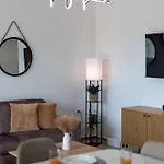 Terra - Comfort With Garden, Terrace & Free Parking Appartement Trogir