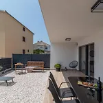 Terra - Comfort With Garden, Terrace & Free Parking Appartement