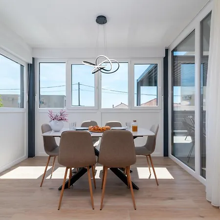 Daire Terra - Comfort With Garden, Terrace & Free Parking *