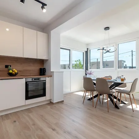 Terra - Comfort With Garden, Terrace & Free Parking Daire